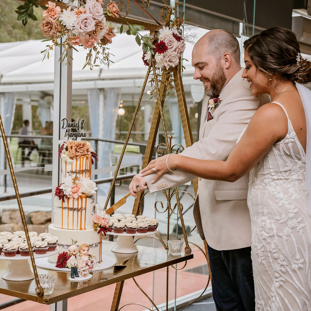 wedding cake by cakes by simone redland bay